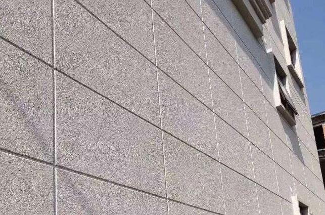 簡單介紹仿石漆涂料輕松認(rèn)識(shí)不一樣的仿石漆