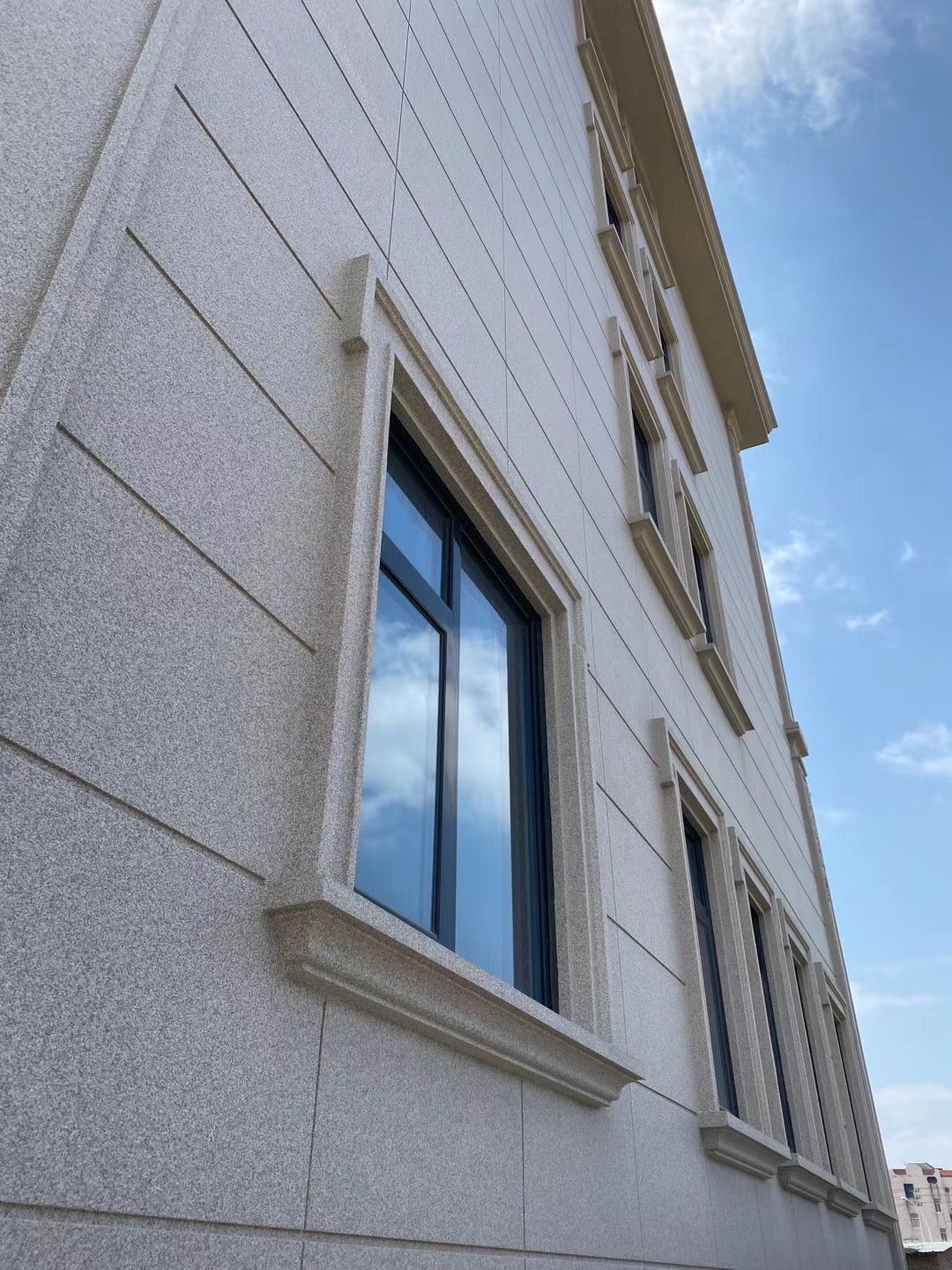 福州夏季仿石漆施工中需要關注的四件事！